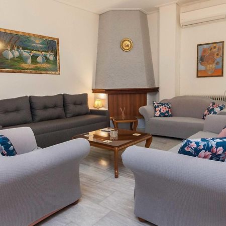 Classical 2 Bd Beauty Apt In Peaceful Chalandri Athens Exterior photo