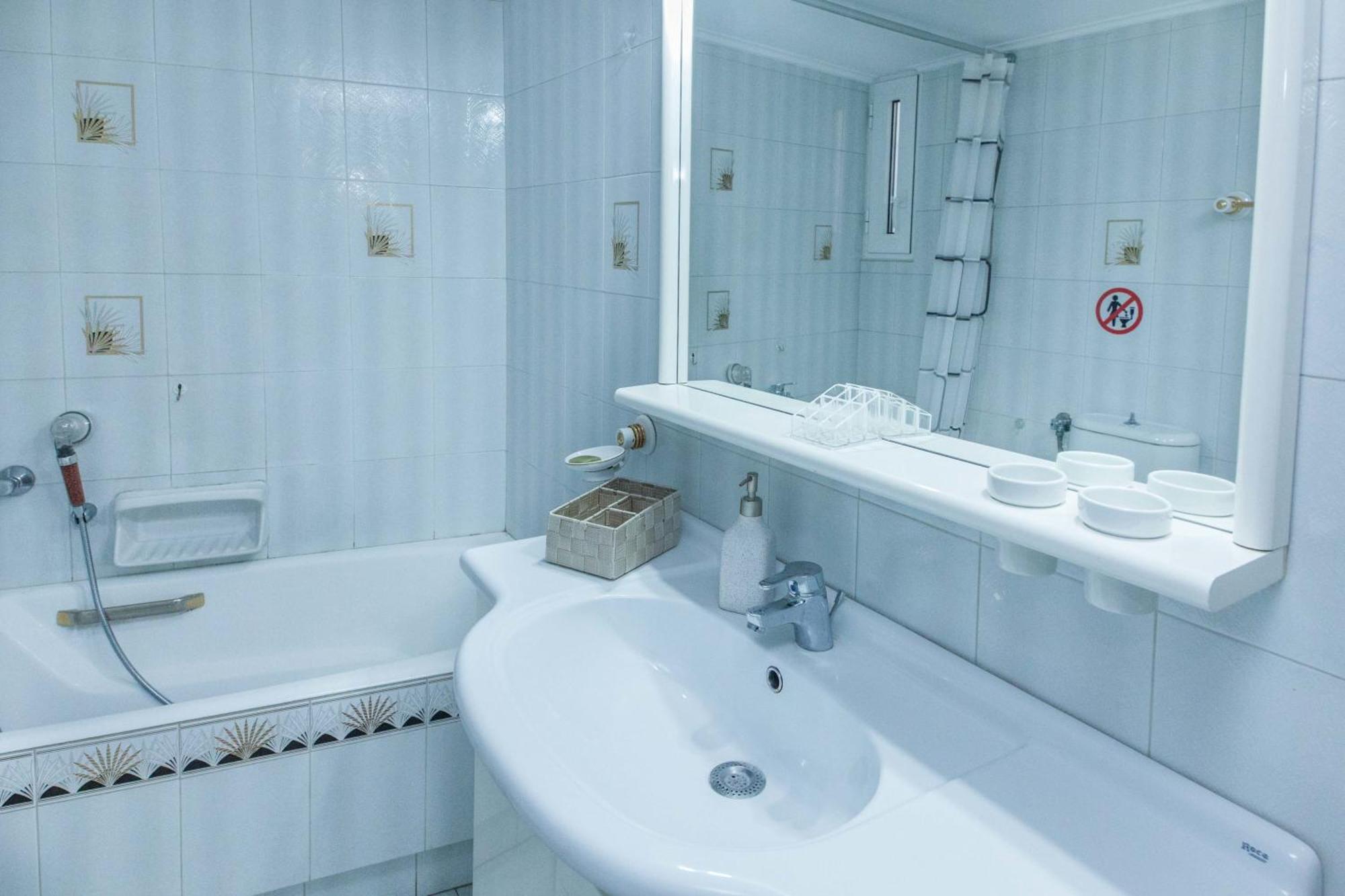 Classical 2 Bd Beauty Apt In Peaceful Chalandri Athens Exterior photo