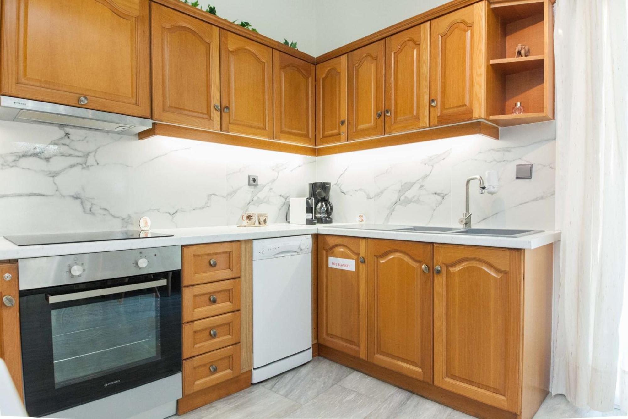 Classical 2 Bd Beauty Apt In Peaceful Chalandri Athens Exterior photo