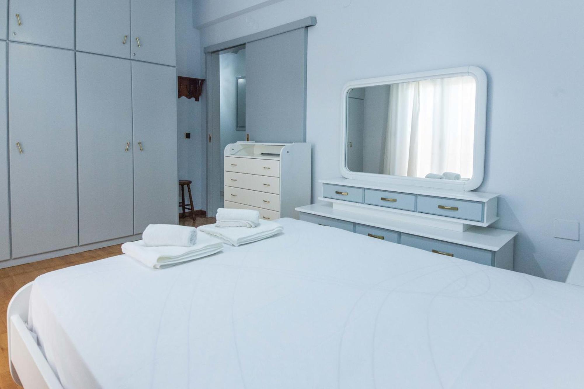 Classical 2 Bd Beauty Apt In Peaceful Chalandri Athens Exterior photo