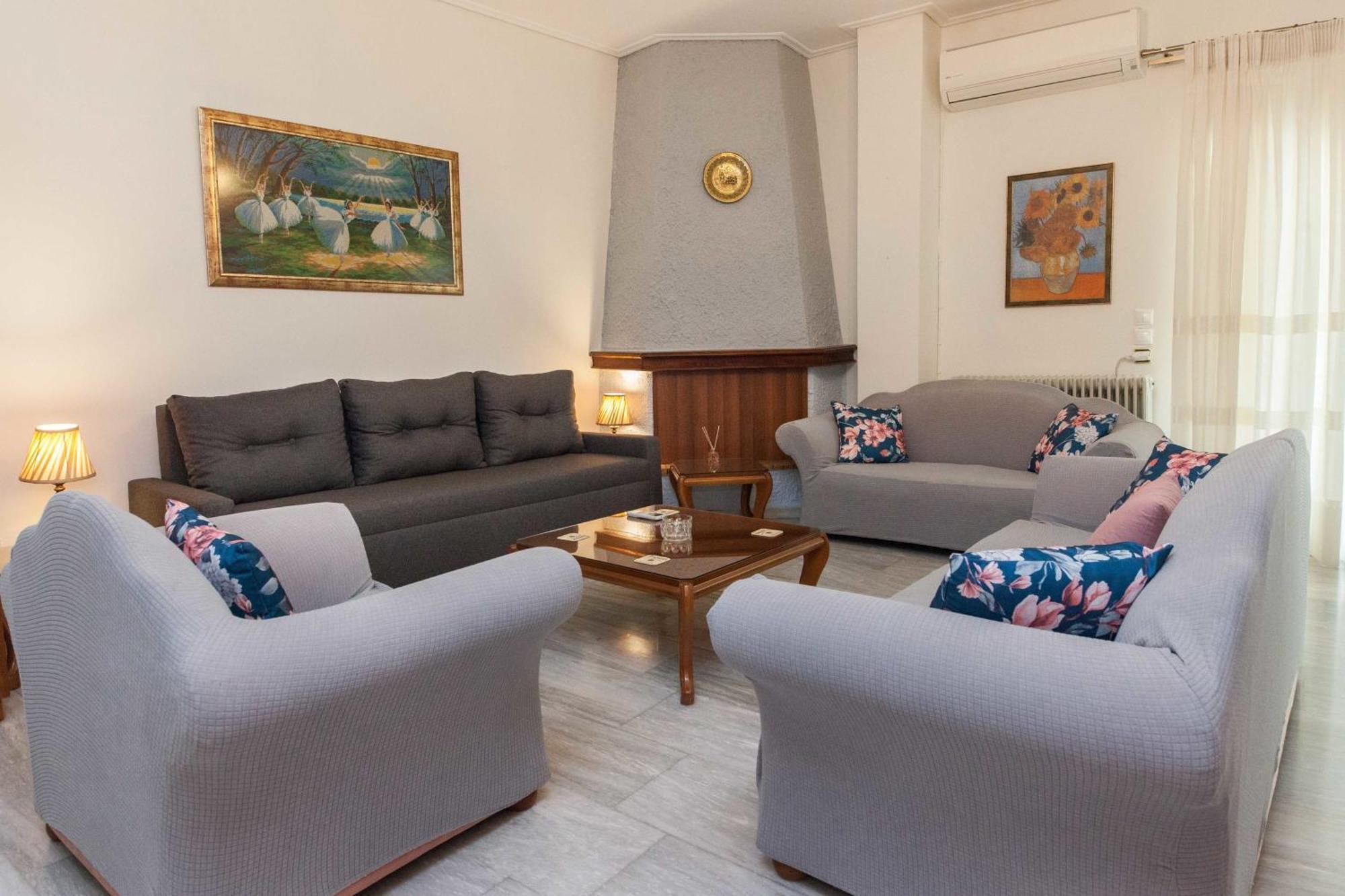 Classical 2 Bd Beauty Apt In Peaceful Chalandri Athens Exterior photo